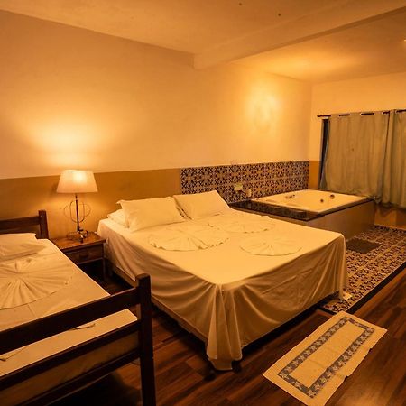 Hotel Alpha Ville Chales Консейсан-да-Ібітіпока Екстер'єр фото
